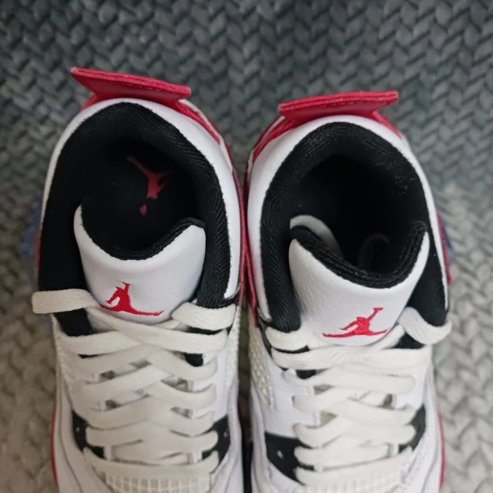 Nike Air Jordan 4 Retro PS Kids Sneakers White Fire Red Black BQ7669-161 Sz 1.5Y